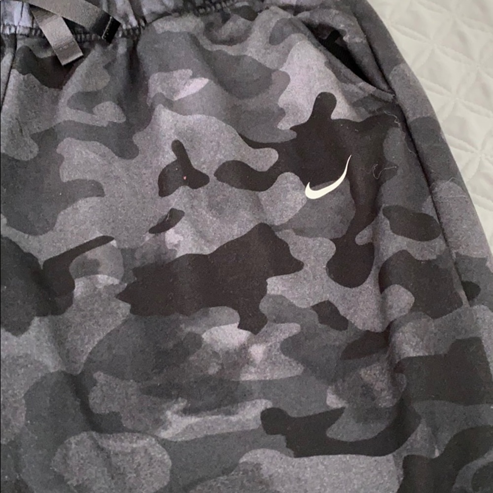 Nike camo jogger sweats